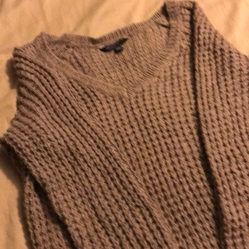 American Eagle women’s sweater